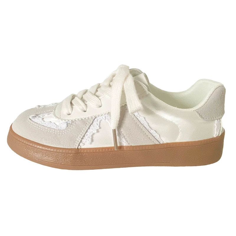 6504 New Chinese flat -bottomed white shoes female Chic2024 new versatile niche training shoes explosion superfire shoes