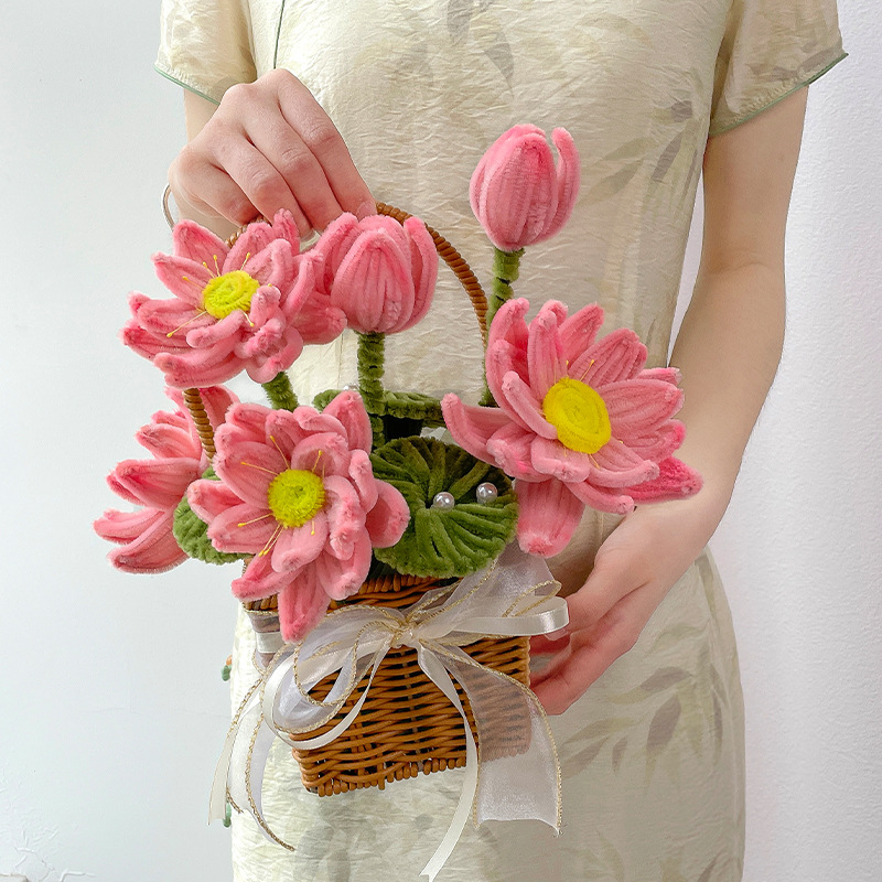 Hecho a mano DIY Twisted stick Lotus bouquet paquete material cesta de flores artificiales regalo cumpleaños del Día San Valentín para la novia