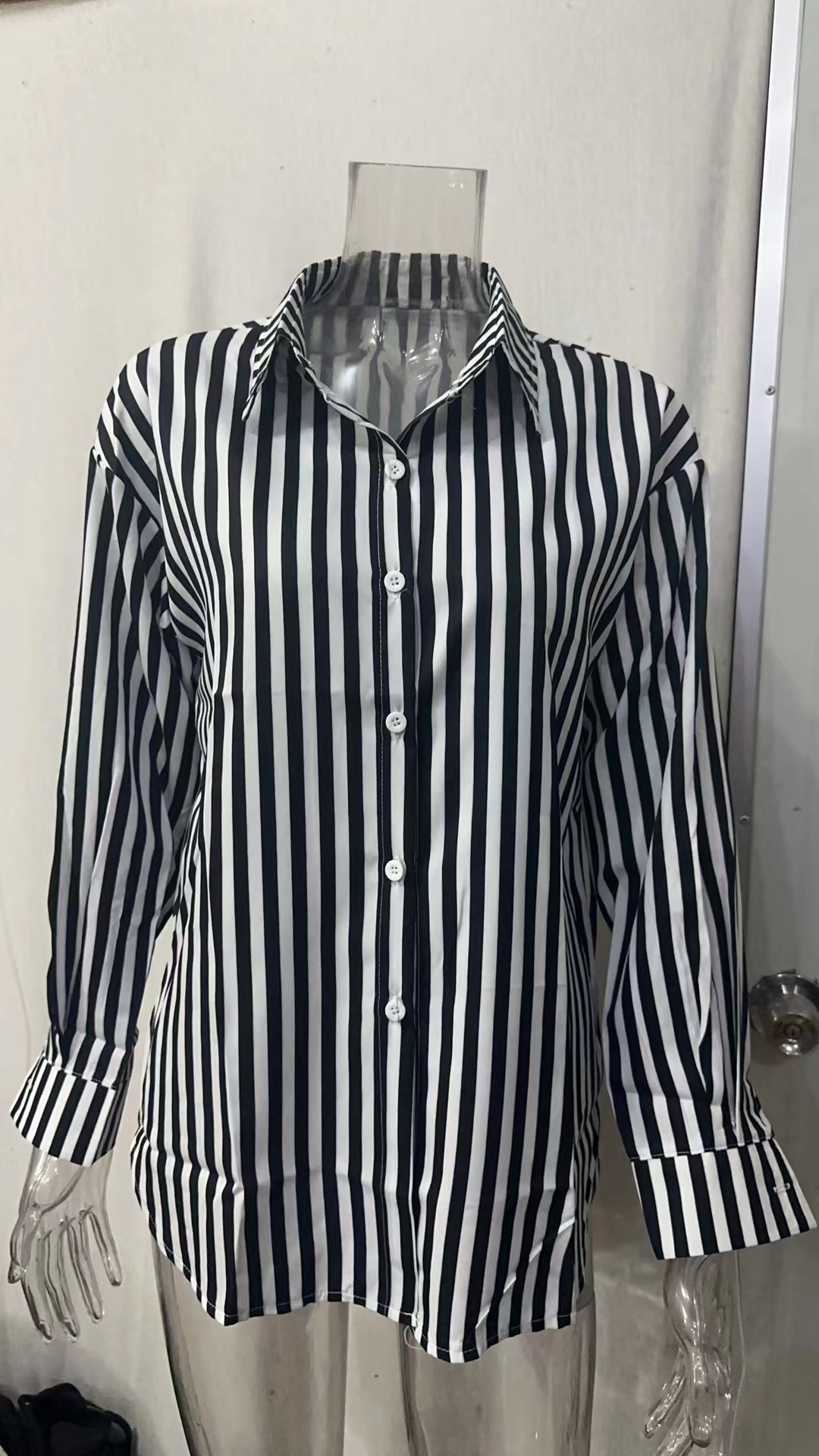 231g Weight Long Sleeve Sleeve Length 4-Way Stretch Fabric, Polyester Fabric Type Regular Top Length Blouse Tops Type Casual Occasion Turndown Neckline Breathable Function Slim Fit Type Stripe Pattern Spring, Autumn Season Men's Gender Streetwear Style Wholesale Men's Streetwear Stripe Long Sleeve Men's Tops 无