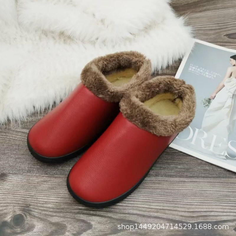 Winter waterproof women's cotton shoes old Beijing home cotton slippers fleece-lined warm moon shoes leather top dirty mother cotton shoes Winter waterproof women's cotton shoes old Beijing home cotton slippers fleece-lined warm moon shoes leather top dirty mother cotton shoes