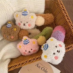 かわいい漫画の熊のカチューシャの秋冬のぬいぐるみのヘアピンの超萌えカラーの頭飾りの少女の百合毛玉のクリップのカード