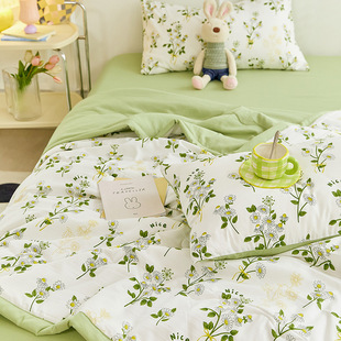 Wholesale Korean Green Small Floral Summer Quilt Summer Machine Washable Summer Quilt Thin Summer Single and Double Washable Air Conditioner