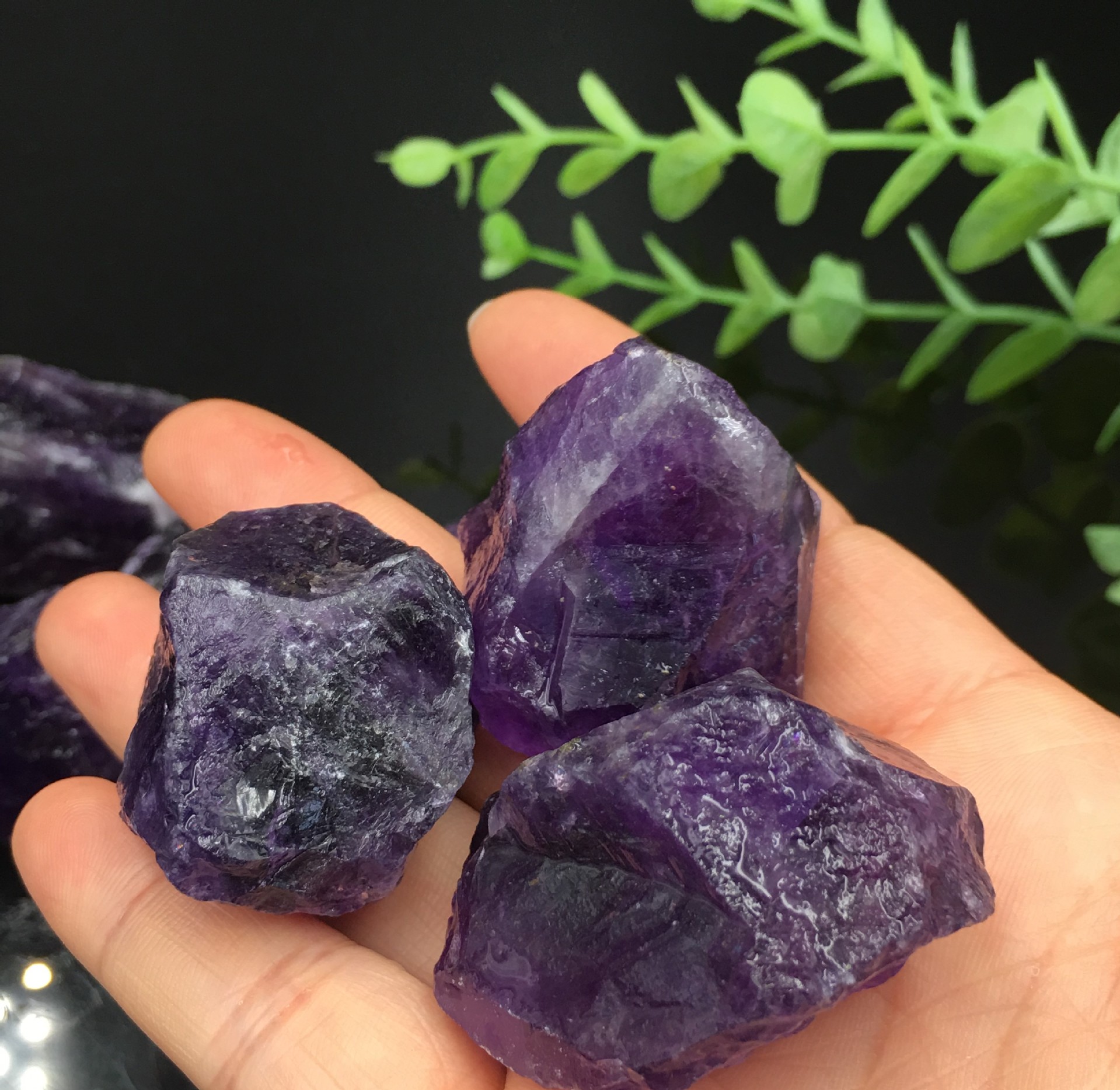 天然紫水晶原石吊坠雕刻小料矿石标本毛料 能量石扩香 工艺品批发