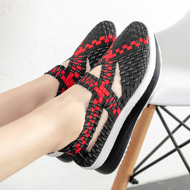 2022 Elastic Fabric New Weave Thick Sole Shake Shoes Women's Sports Shoes Lazy Women Elderly Height Leisure Women's Single Shoes