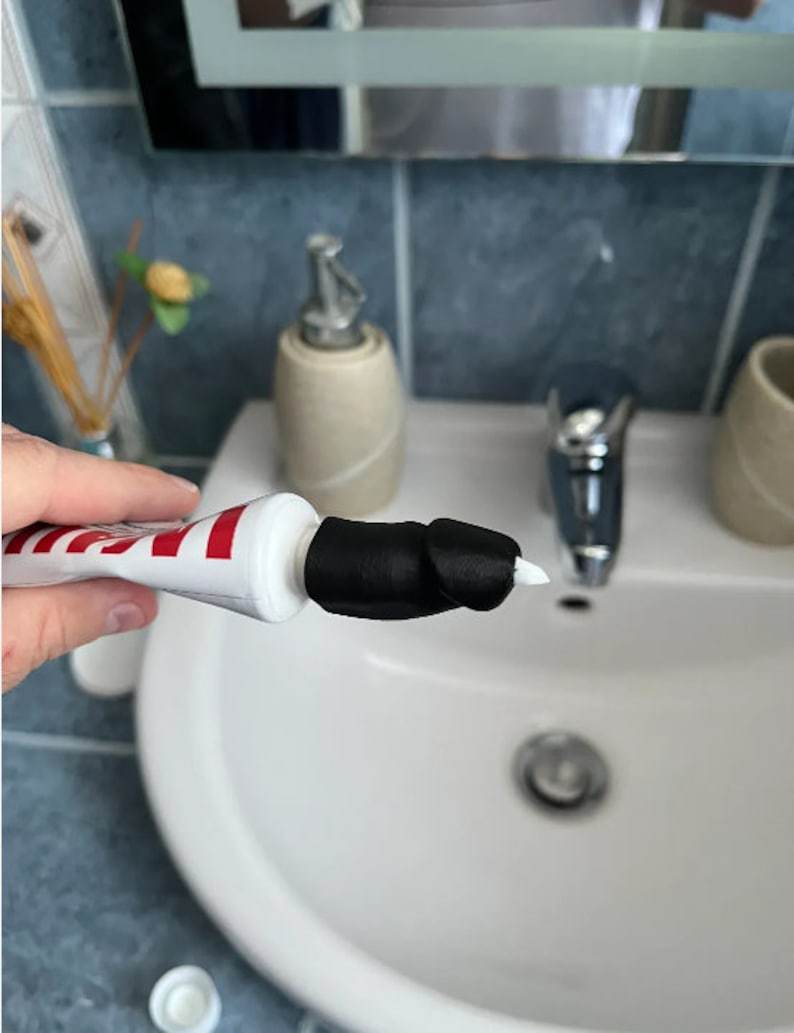 Funny Cap, Creative Quirky Toothpaste Head Squeeze Protector, Fun And Dustproof_voghion.com