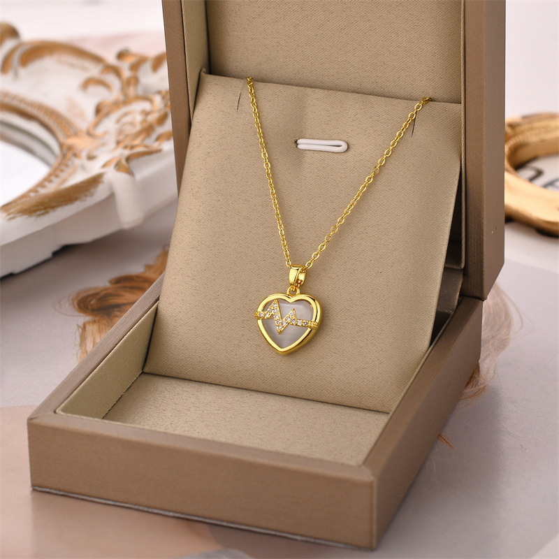 Collar de acero de titanio para mujeres simple y versátil estilo ligero de lujo nicho diseño de alta calidad no decoloración joyería de cadena de clavícula al por mayor