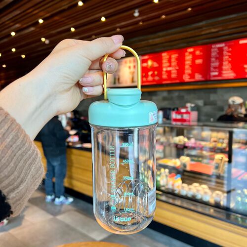 Shake cup protein powder fitness men's sports water cup good-looking girl Internet celebrity portable cup mixing cup