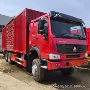 豪沃厢式跨境集装箱货车