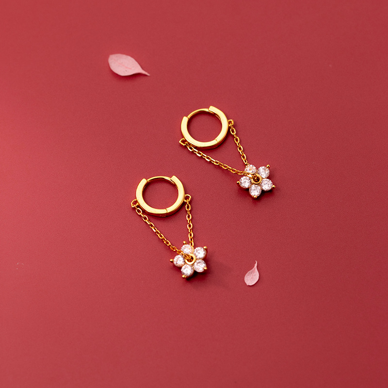 Eloch s925 diamantes de plata de cinco petas de flores pequeñas y frescas cadenas coreanas de diamantes flash pendientes de flores M00126