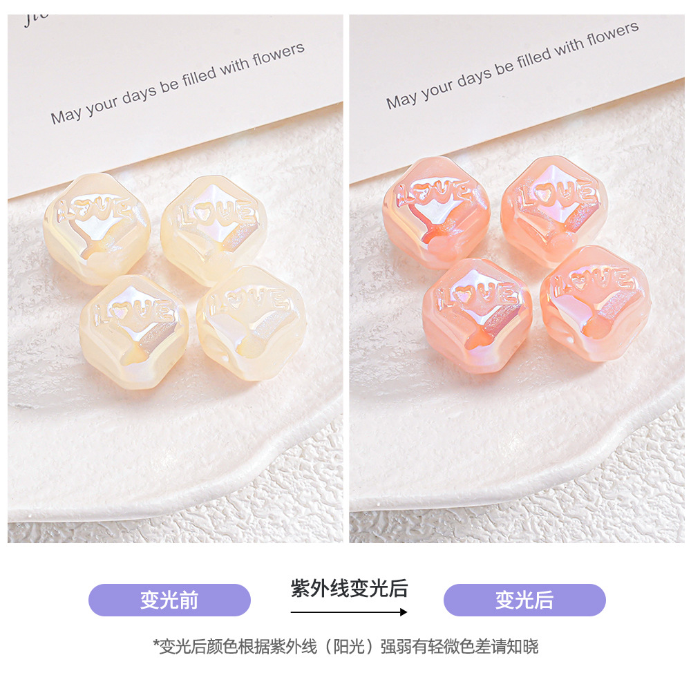 10 piezas de superficie de corte de cambio de color de luz ultravioleta LOVE cuadrado con cuentas de bricolaje cadena de teléfono móvil accesorios de joyería estilo mixto lote suelto