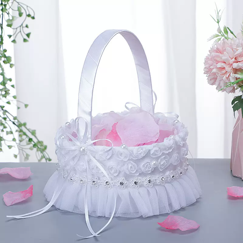 西式婚庆用品婚礼新娘伴娘手提花篮白色蕾丝花边心形花篮厂家批发
