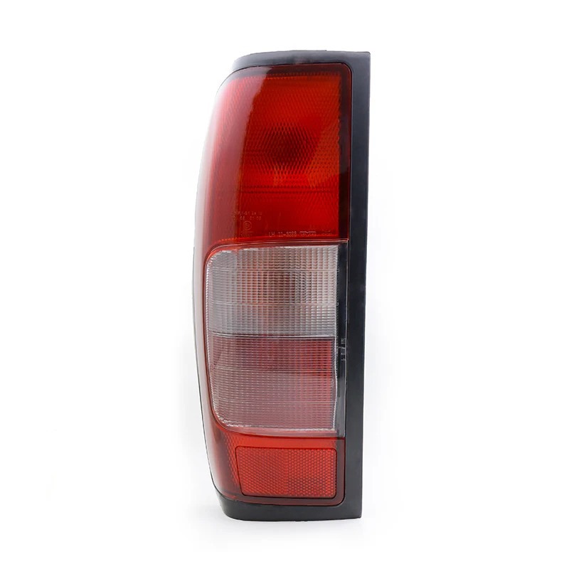 Aplicable a Nissan D22 Pickup NAVARA Lámpara trasera Semi-conjunto Luz de dirección Luz de niebla Luz de freno