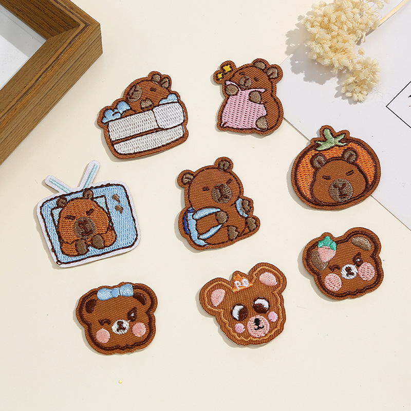 可爱小熊刺绣布贴手工diy卡通水豚补丁贴动物绣花标厂家批发