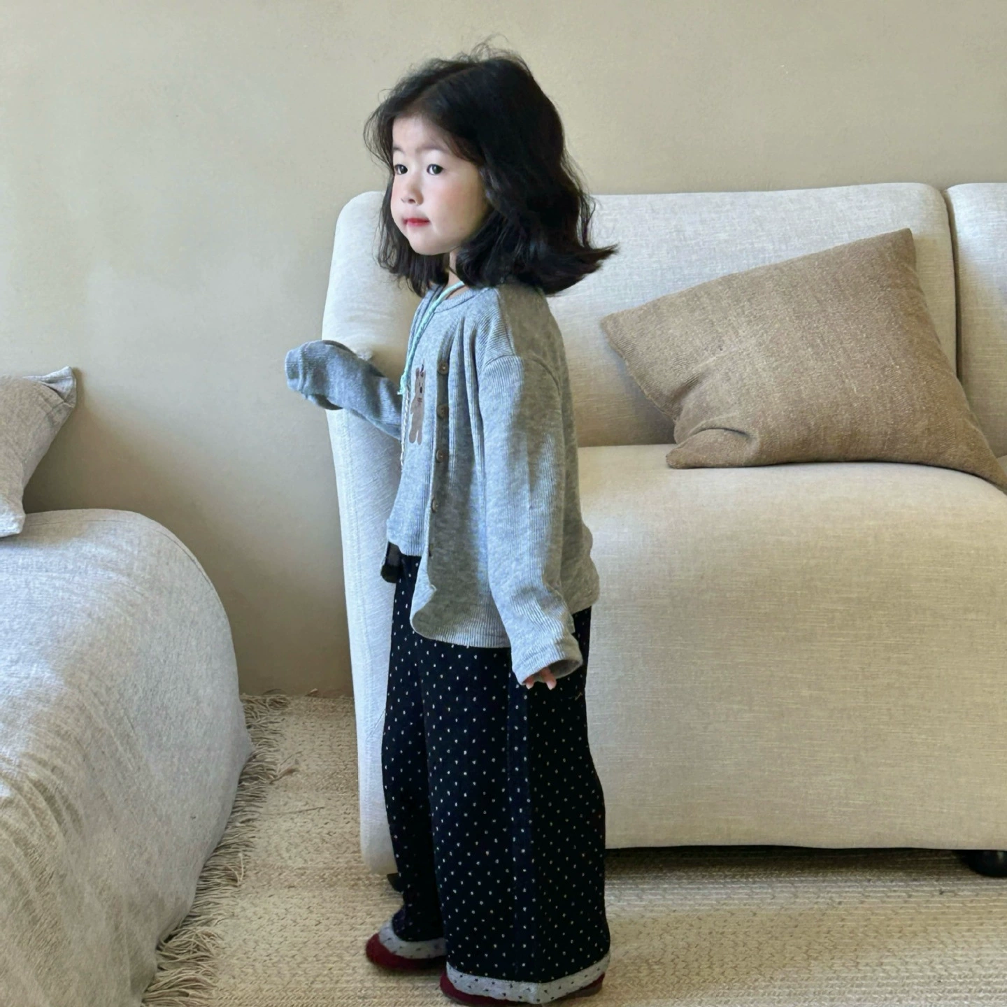 Autumn cute vest, cardigan, jacket, children's clothing, Korean style, with little bears
