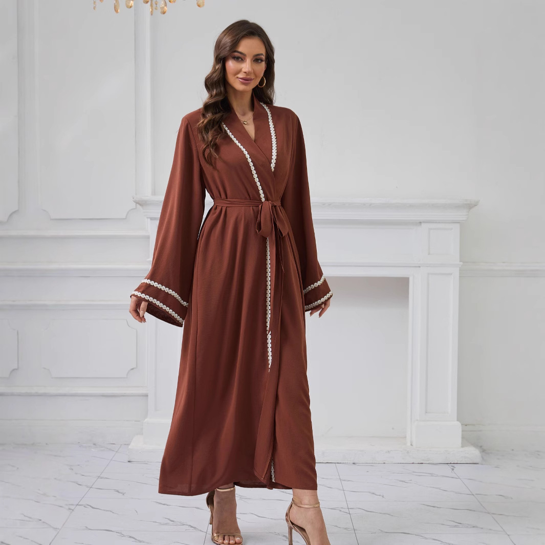 Women's Embroidered Arabic Robe With Bell Sleeves And Waist Belt_ecoleips.com