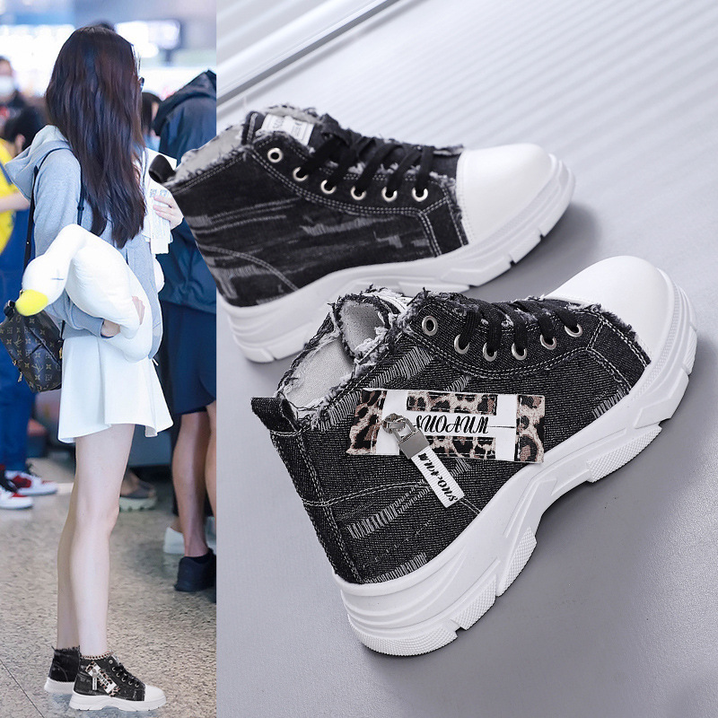 2026 Spring and Autumn New Thick-Soled High-Top Canvas Shoes for Women, Versatile White Casual Student Sneakers, Trendy Z006