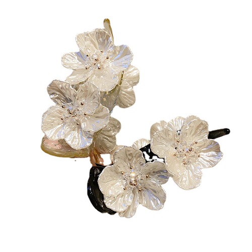 Japan and South Korea crystal flowers catch clip temperament shell flower lazy summer go back clip hair female shark