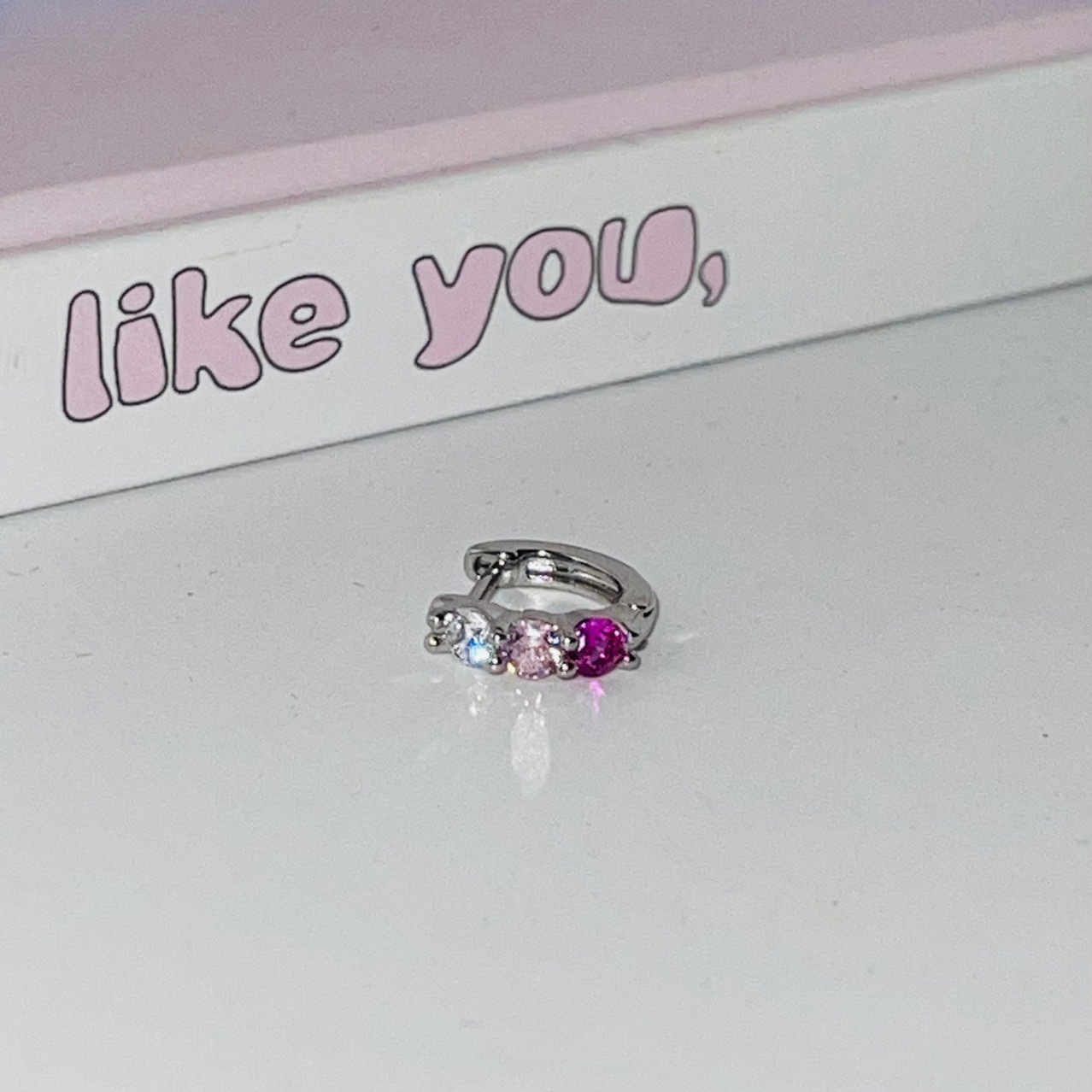 Sophisticated hoop earrings with zircon