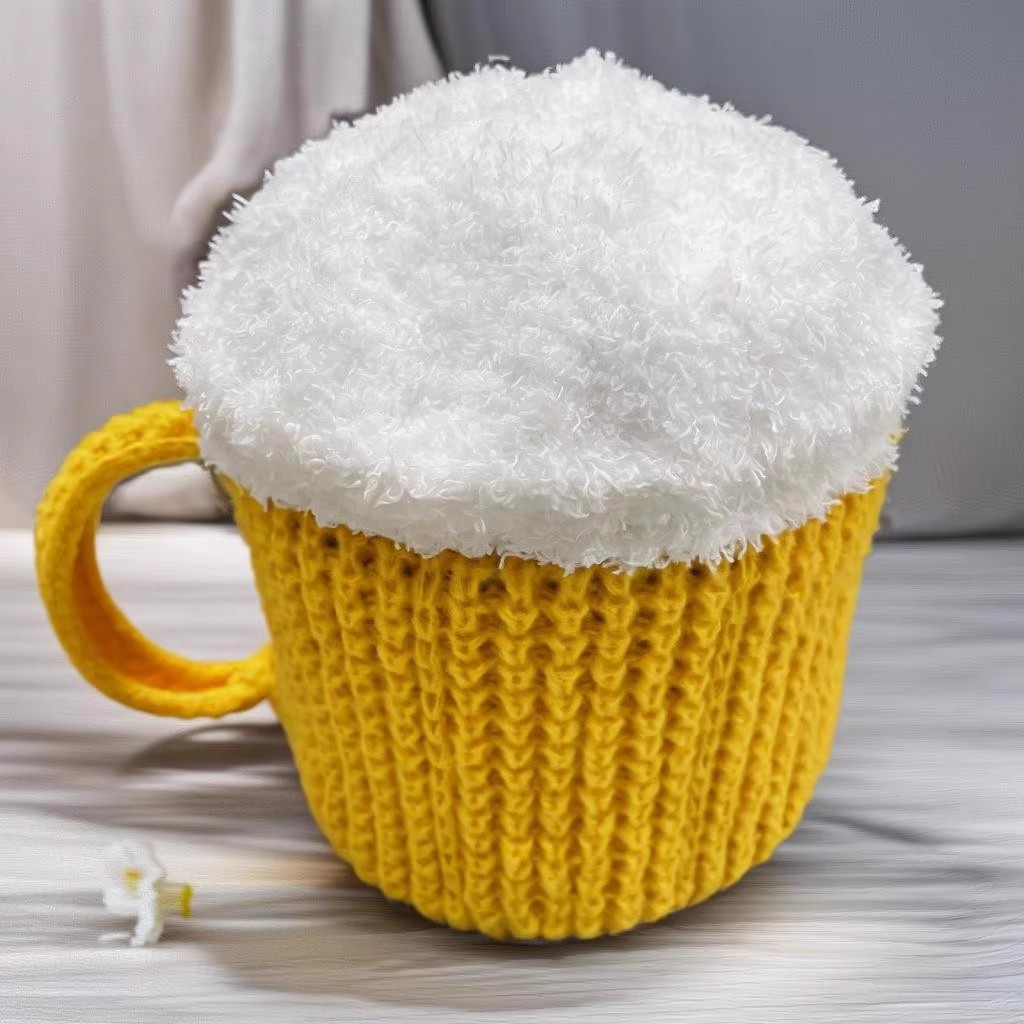 3D Beer Mug Beanie Hat, New European and American Hot-Selling Fun Hat, Winter Warm Unisex Knitted Clothing Accessory