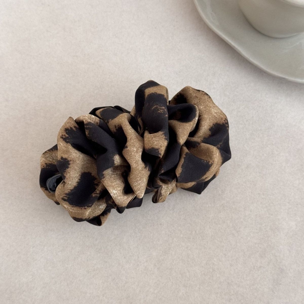 1#Smudged leopard print banana clip - bottom clip is about 10cm long, overall length is about 11.5cm