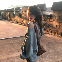 美式斜肩卫衣女款新露肩早秋穿搭早秋chic上衣2025新款秋季长袖薄