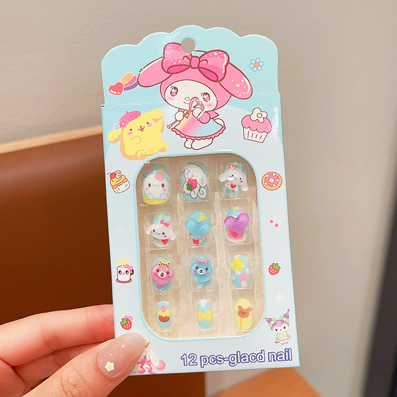 Niños usan piezas de manicura cortas autoadhesivas de alta sensación de mini color gelatina de dibujos animados chicas manijas falsas