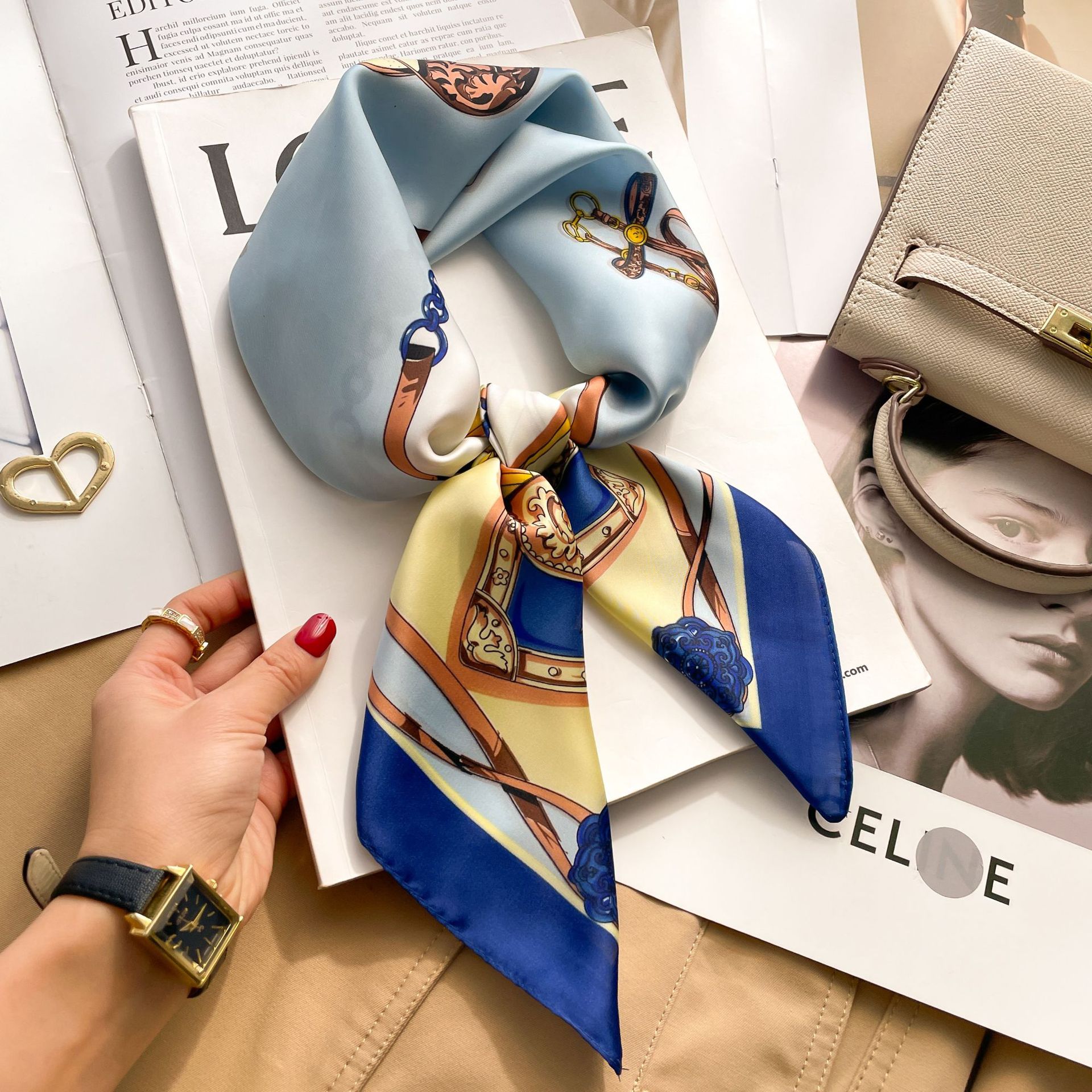 A0066 스카이 블루 체인 안장 스카이 블루