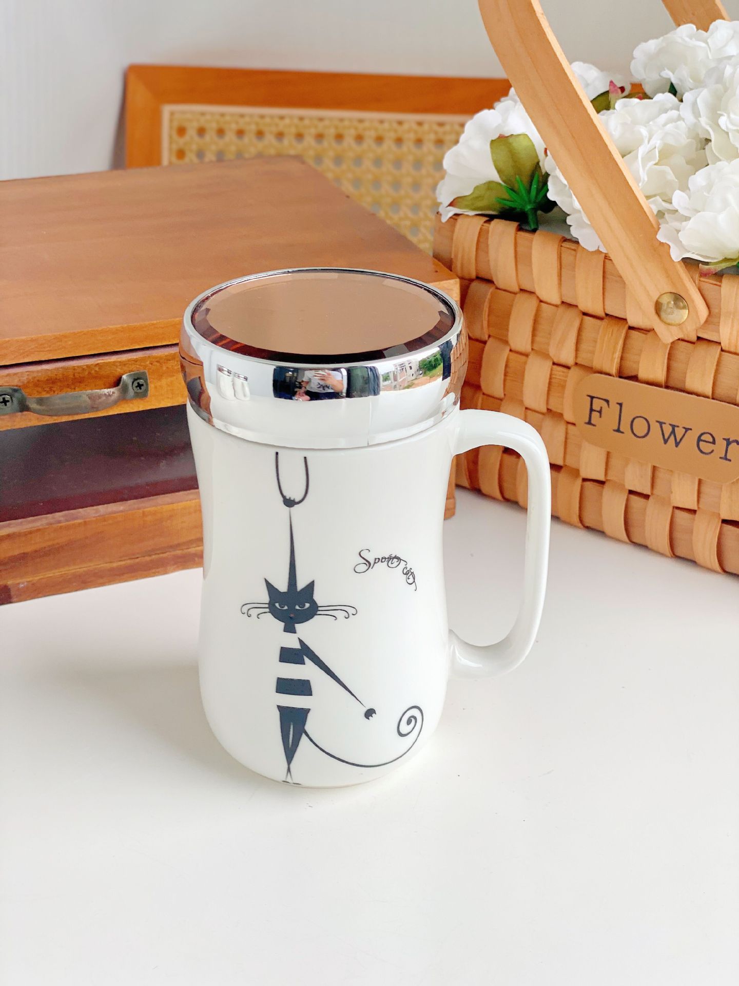 Cada 5 Yuan taza de cerámica taza de liquidación cantidad de stock no es mucho taza de café taza de agua taza de dibujos animados taza de desayuno