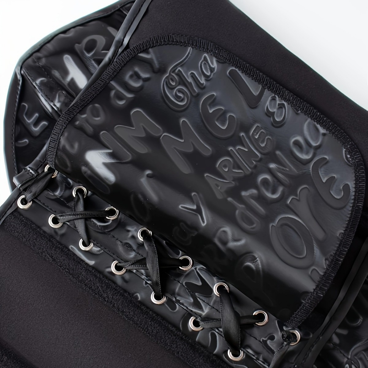 Impresión de letras negras sin cinturón de hombro cintura cinturón de pectoral hueso de pescado ropa de plástico suministro transfronterizo