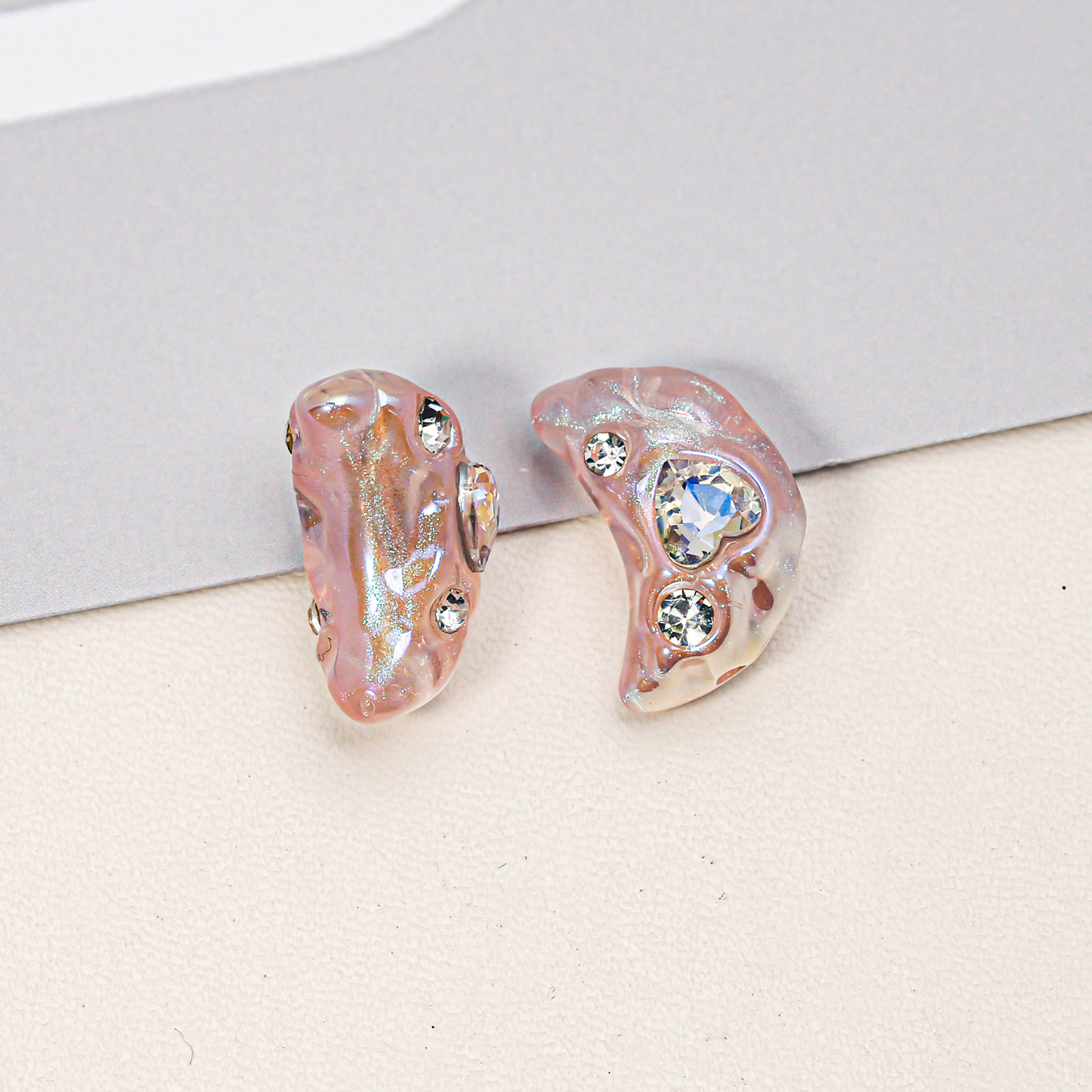 Haijia hielo belleza agujero recto diamante Luna ZIRCON cristal DIY teléfono móvil cadena joyería colgante Accesorios al por mayor