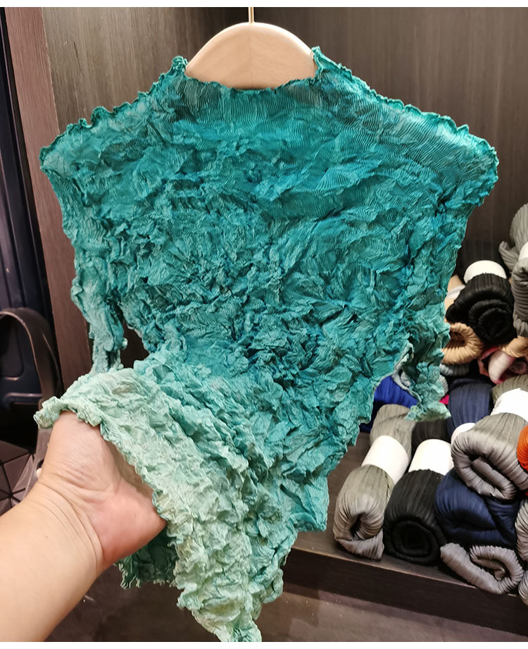Áo thun nữ xếp ly gradient buộc dây ôm dáng — Màu tím đổi màu, Màu đen, Màu cà phê đỏ, Màu xanh nhạt dần chi tiết 12