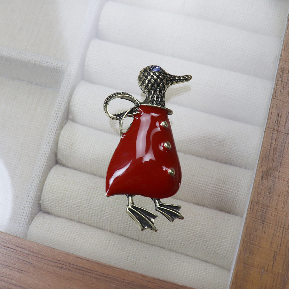 Second-Hand Vintage Niche Enamel Little Penguin Brooch