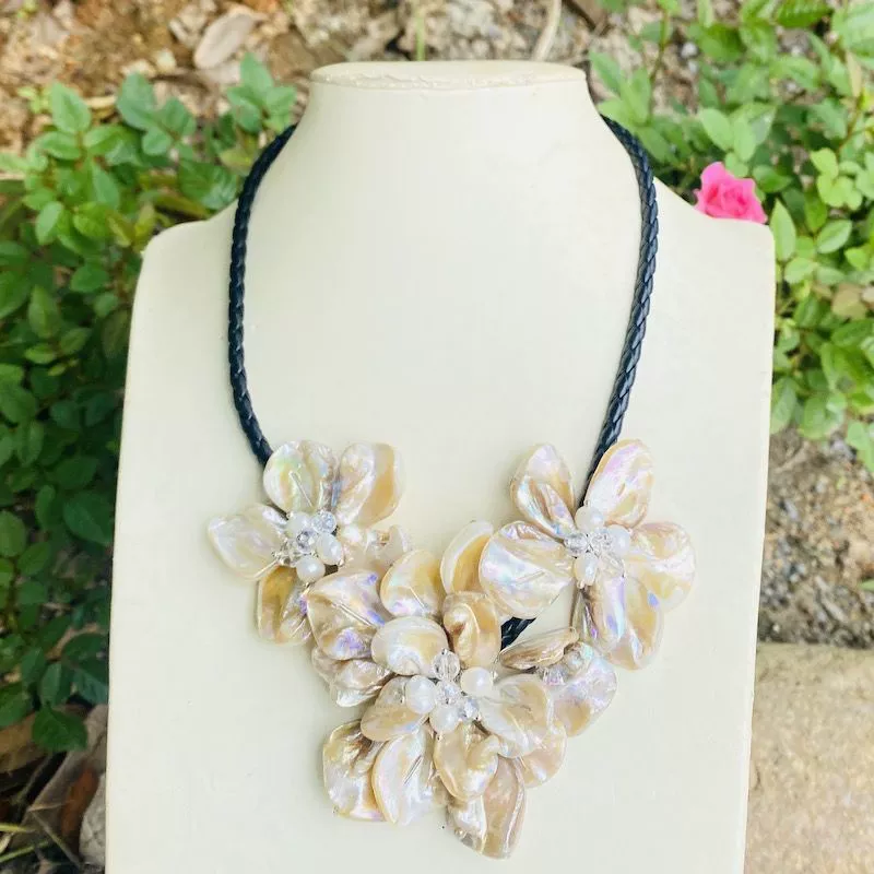 Барокко мать Перл белый цветок ожерелье мать Перл свежие моды элегантный цветок свитер цепи для женщин