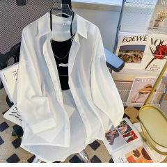 新商品のシフォンの日焼け止めシャツの女性の長袖の韓国版はゆったりしています。