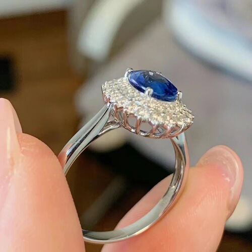 Silver-Plated, Diamond-Inlaid Blue Crystal Jewelry  
Three-Tiered Hand-Held Heart-Shaped Kradah Ring  
Hot-Selling Women's and Wedding Rings in European & American Styles