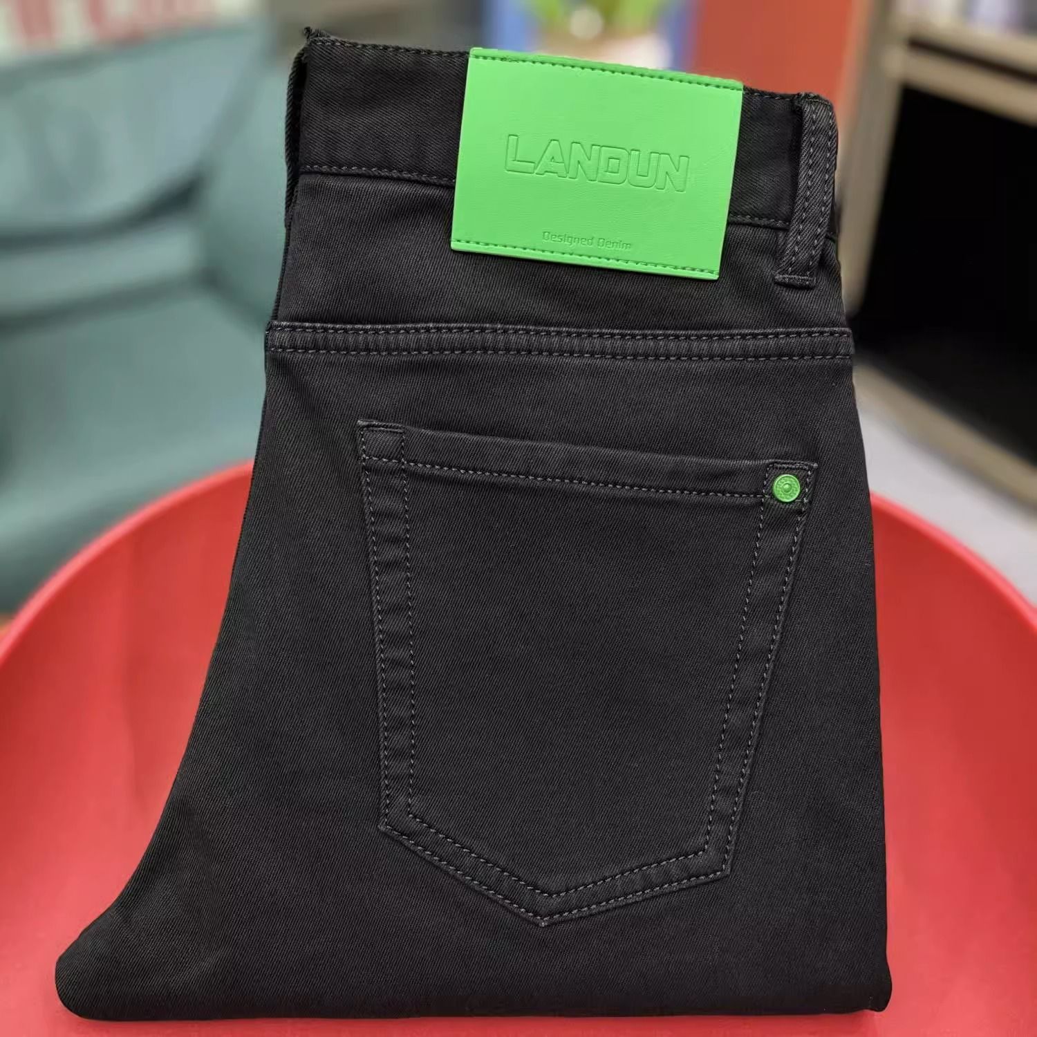 Light Luxury European Product Little Bear Home Autumn and Winter New High Grade Pure Black Jeans Slim Fit Fashion_voghion.com