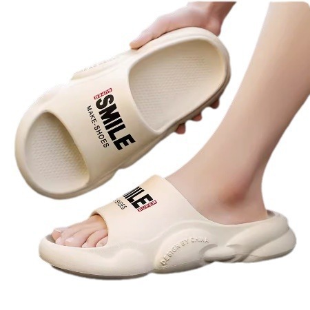 Zapatillas para hombres 2024 nuevo tipo de verano para pisar mierda sensación de fondo grueso zapatillas frías para hombres al aire libre sandálias deportivas de playa antideslizantes