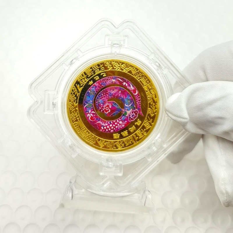 (2개) 뱀 회전 상자 기념 메달리온 판매 보험 은행 활동 작은 선물 2025 조디악 뱀 년 기념품 편리한 선물