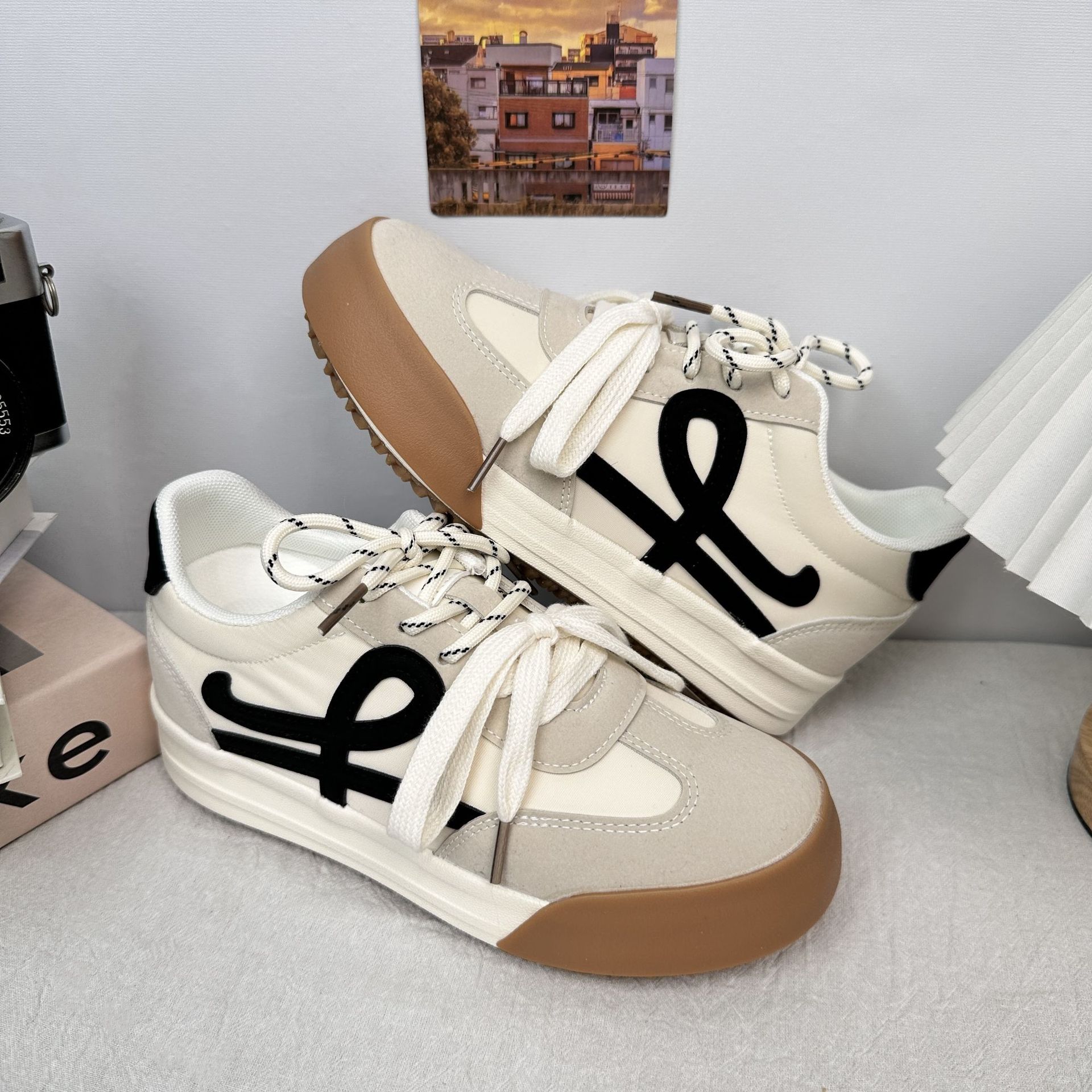 6649 Calzado de entrenamiento alemán de estilo escolar de estudiante 2025 primavera todo-fósforo suela suave zapatos cómodos zapatos de suela gruesa