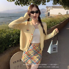 黄色针织外套开衫女春秋季吊带外搭上衣女2025新款刺绣爆款毛衣女
