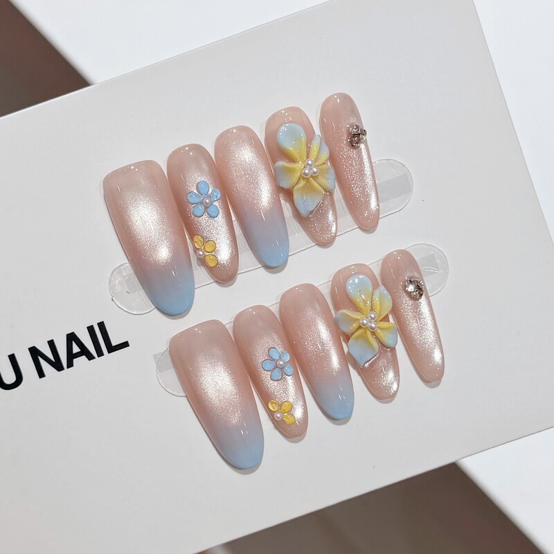 【Light Blue Flower Pattern】Gradient Handmade 3D Carved Fashionable Light Luxury Handmade Wearable Nails Removable Nail Stickers
