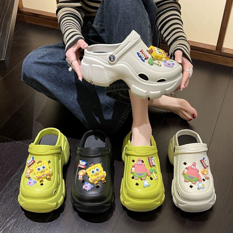 Симпатичные мультяшные пещерные туфли женские туфли на улице Баотоу 2023 летом новые тапки S Чувство тапочек Пляжные пляжные прохладные туфли