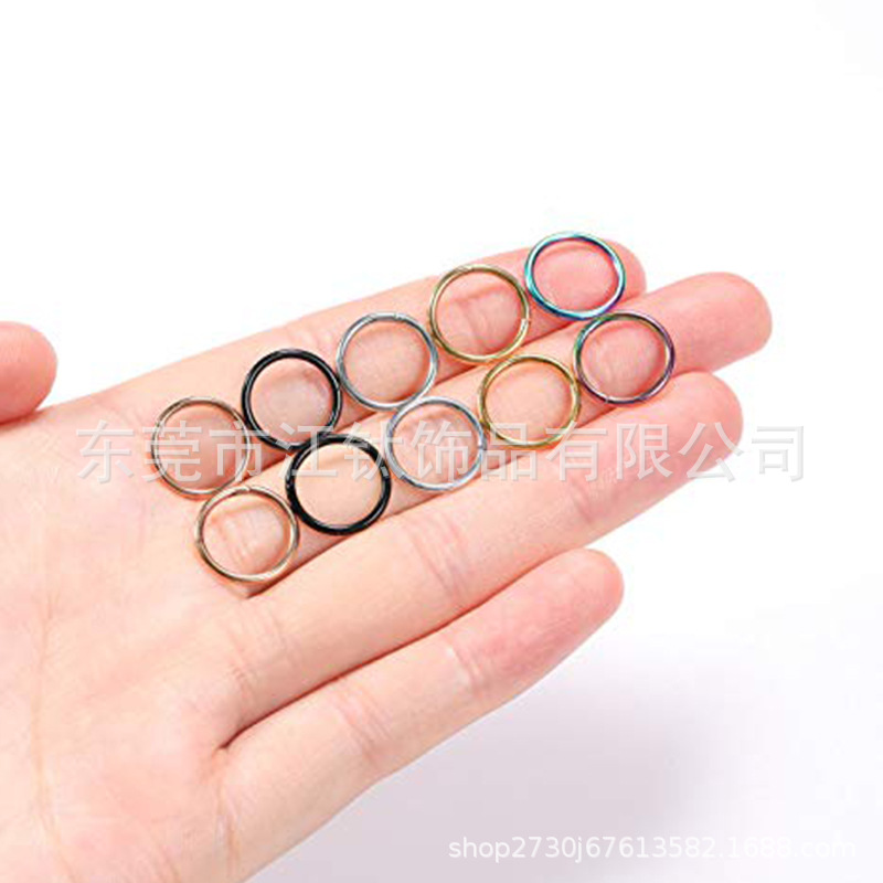 16G labret stud size and finish detail