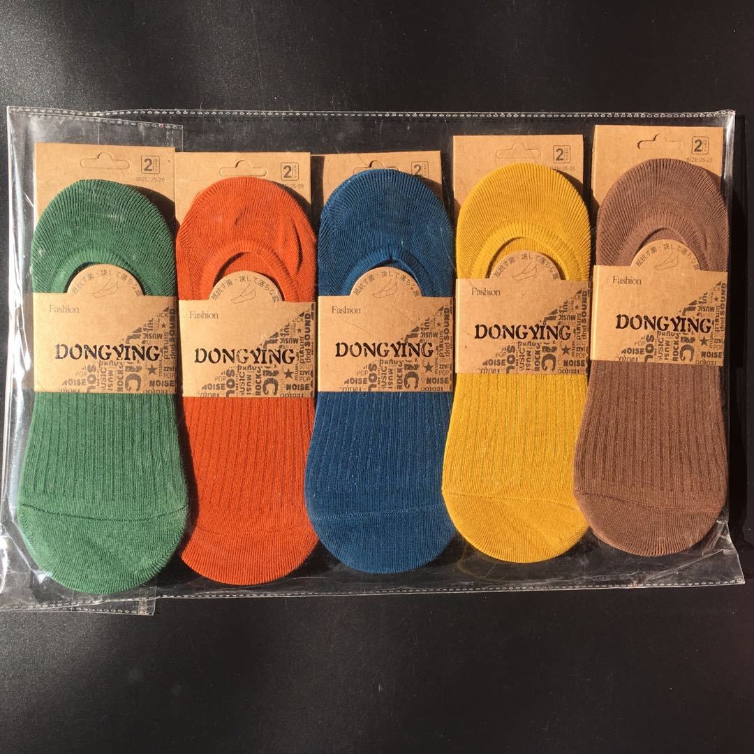 Venta al por mayor verano Delgado transpirable vertical invisible calcetines de silicona antideslizante talón adulto hombres y mujeres de corte bajo barco Calcetines