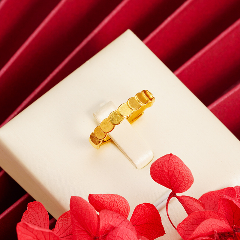 Anillo de panal boca abierta Vietnam arena oro estilo fresco de las mujeres todo-fósforo joyería de moda Pequeño Libro Rojo mismo estilo fábrica al por mayor