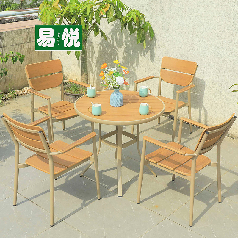 Combinación de mesa y silla de madera de plástico para balcón al aire libre, combinación de mesa y silla de aleación de aluminio para jardín de solárium moderno y simple