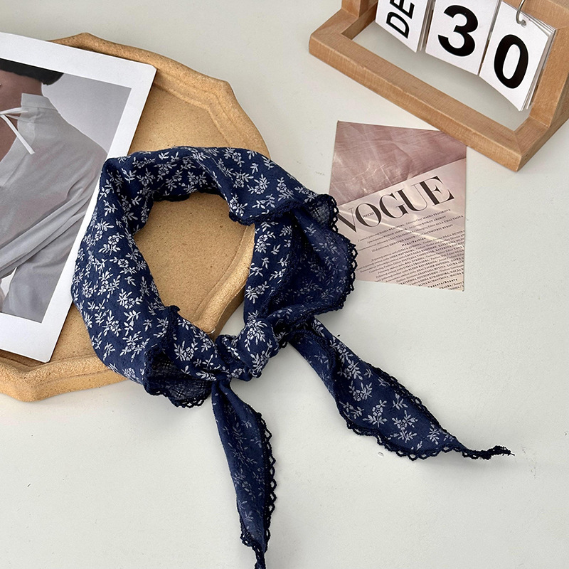 Turbante de alta calidad en un triángulo nuevo bufandas de flores de primavera y otoño bufandas de algodón y lino bufandas de seda al por mayor