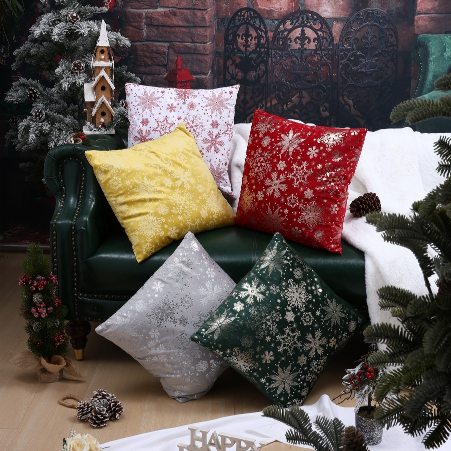 Factory Direct Sales Nordic Christmas Snowflake Velvet Cushion Pillow Case Holiday Sofa Decorative Pillow Cross-Border Supply