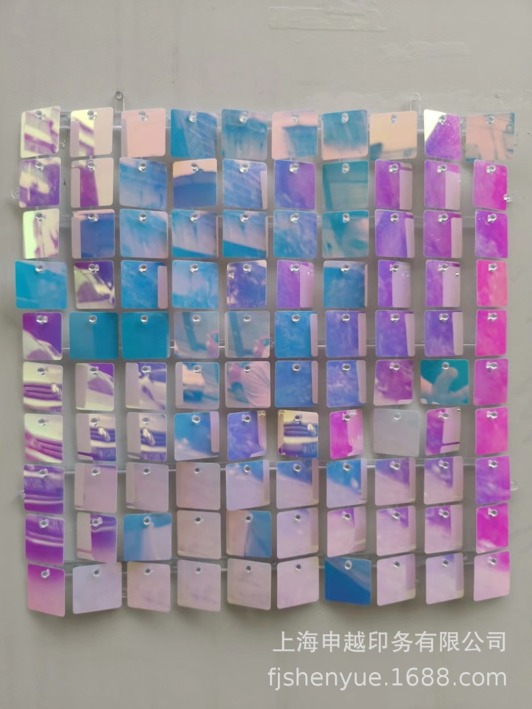 炫彩风动扣板亮片墙 亮片背景墙 亮片装饰板背景墙 广告板风动板