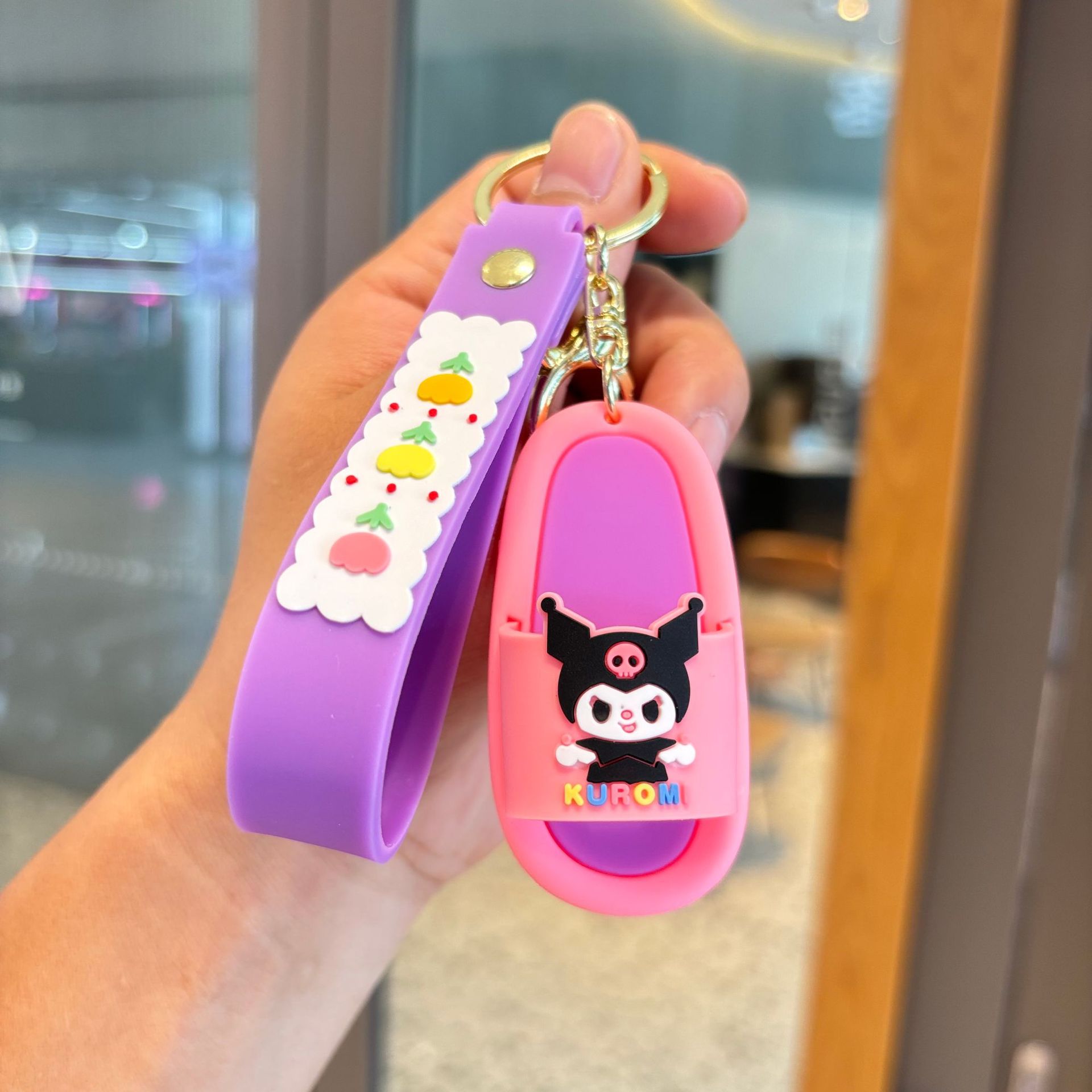 Caricatura de dibujos animados Kullomi zapatillas llavero colgante pareja lindo llavero pequeño regalo bolso bolso bolso llavero